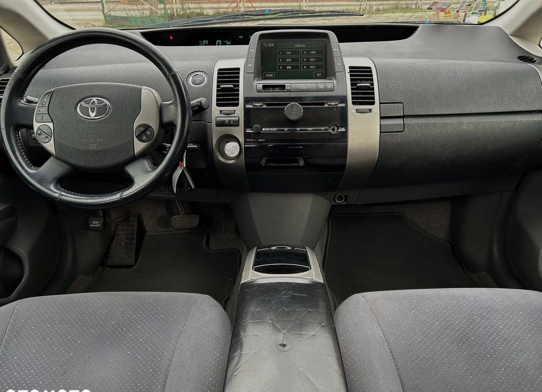 Toyota Prius cena 20500 przebieg: 259000, rok produkcji 2007 z Wrocław małe 137